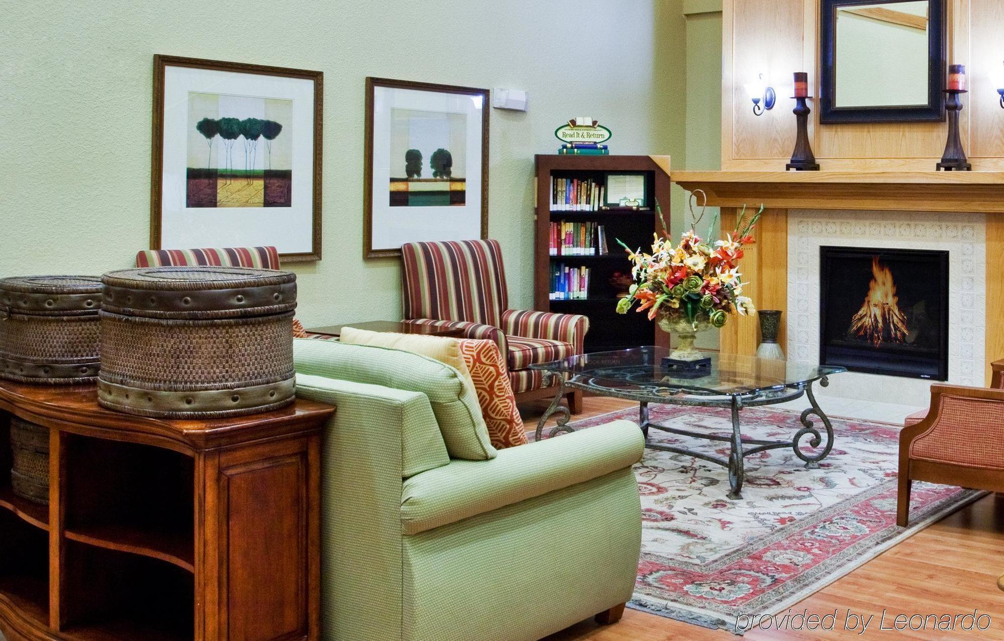 Готель Clarion Pointe Columbus-Bradley Park Екстер'єр фото