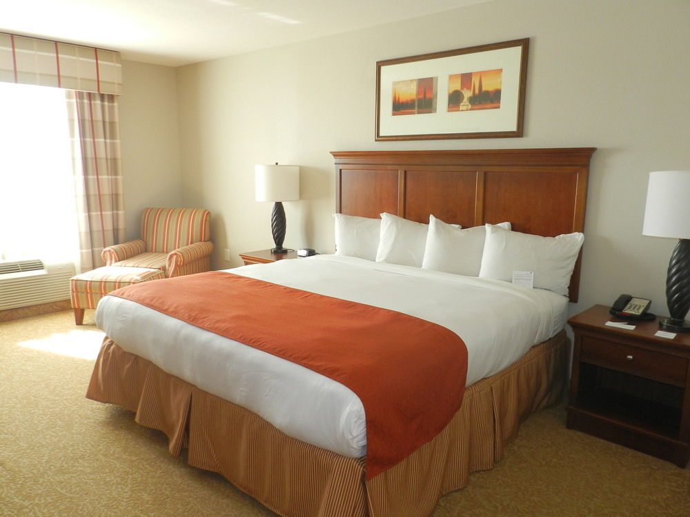 Готель Clarion Pointe Columbus-Bradley Park Екстер'єр фото
