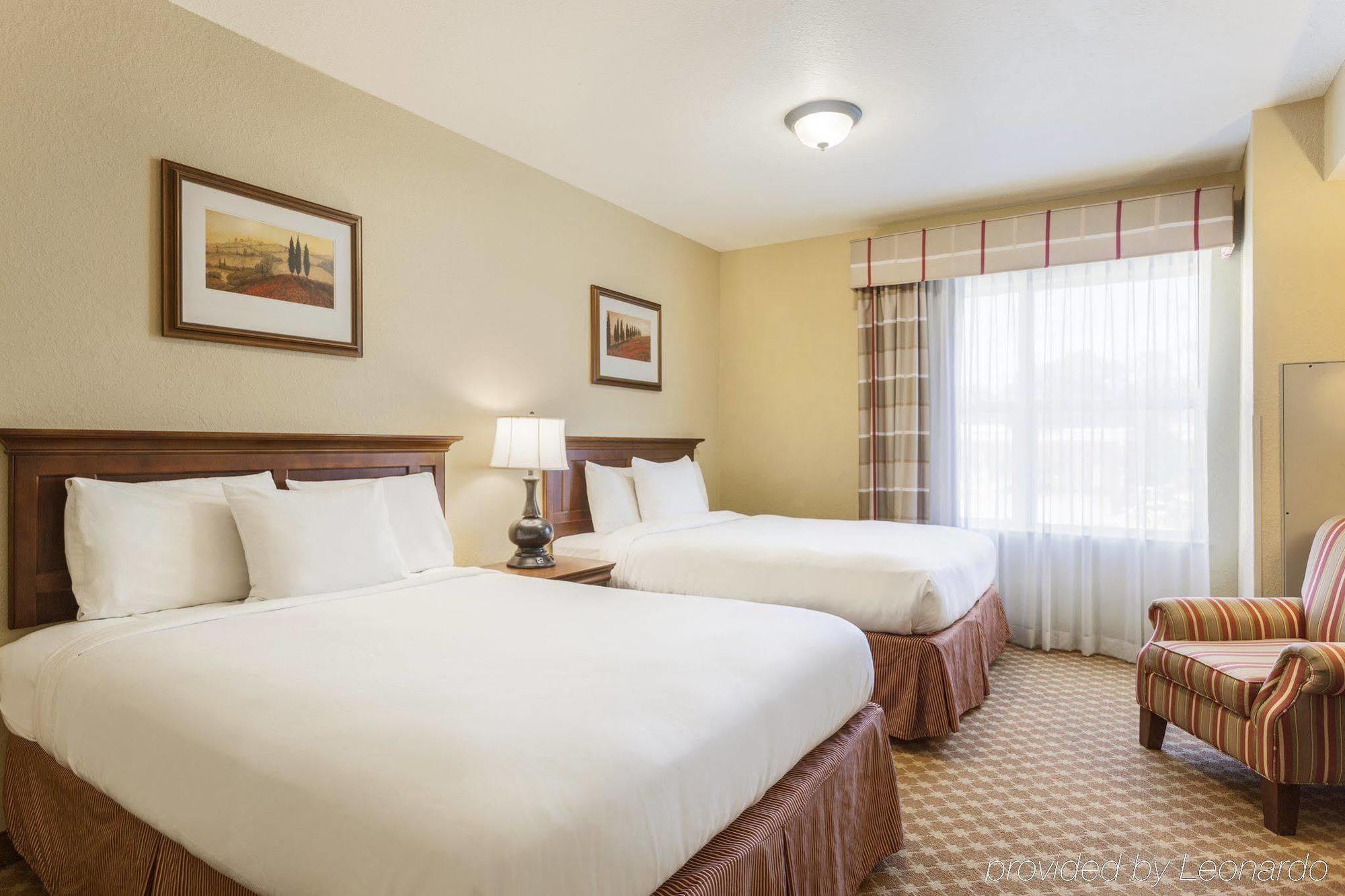 Готель Clarion Pointe Columbus-Bradley Park Екстер'єр фото