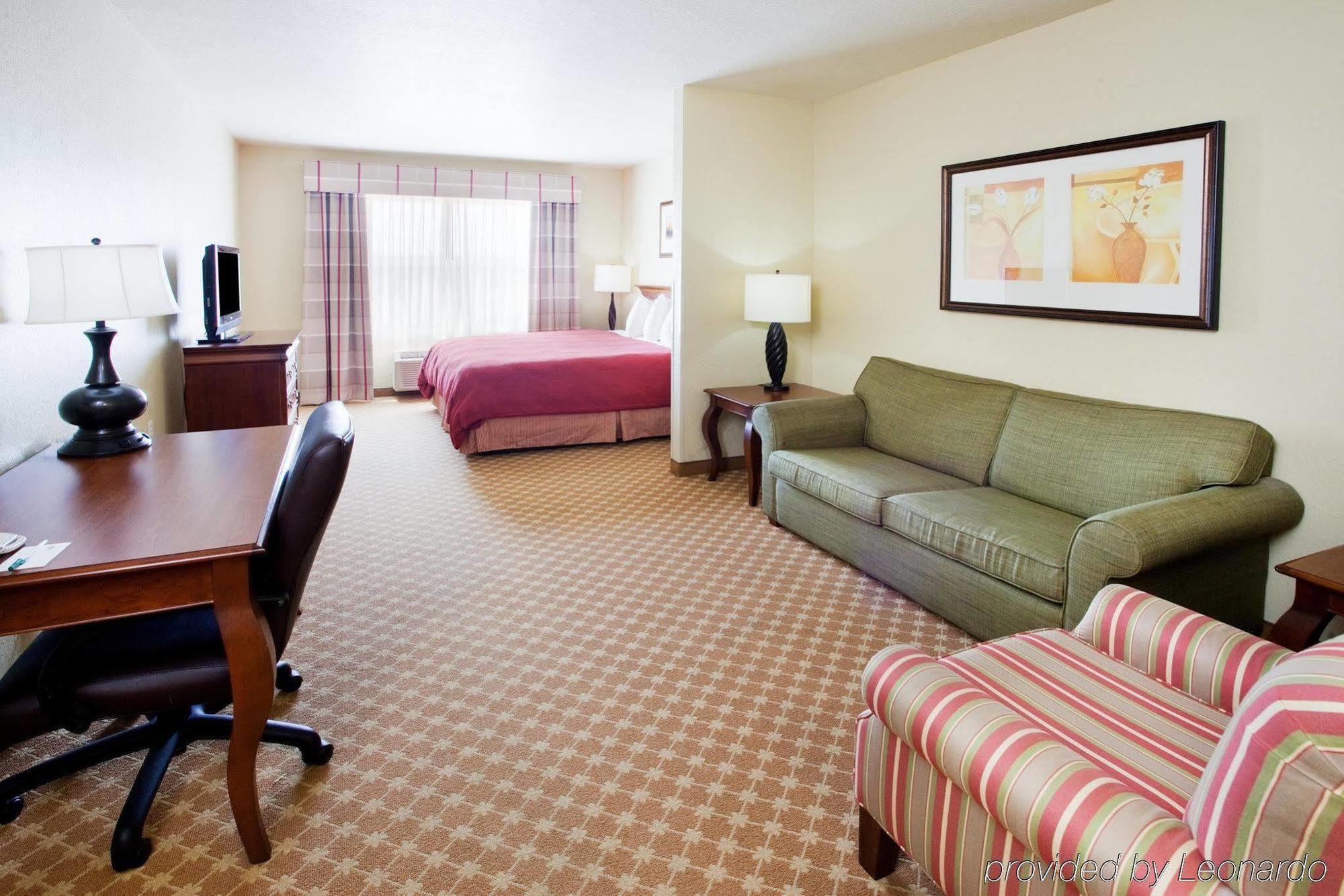 Готель Clarion Pointe Columbus-Bradley Park Номер фото
