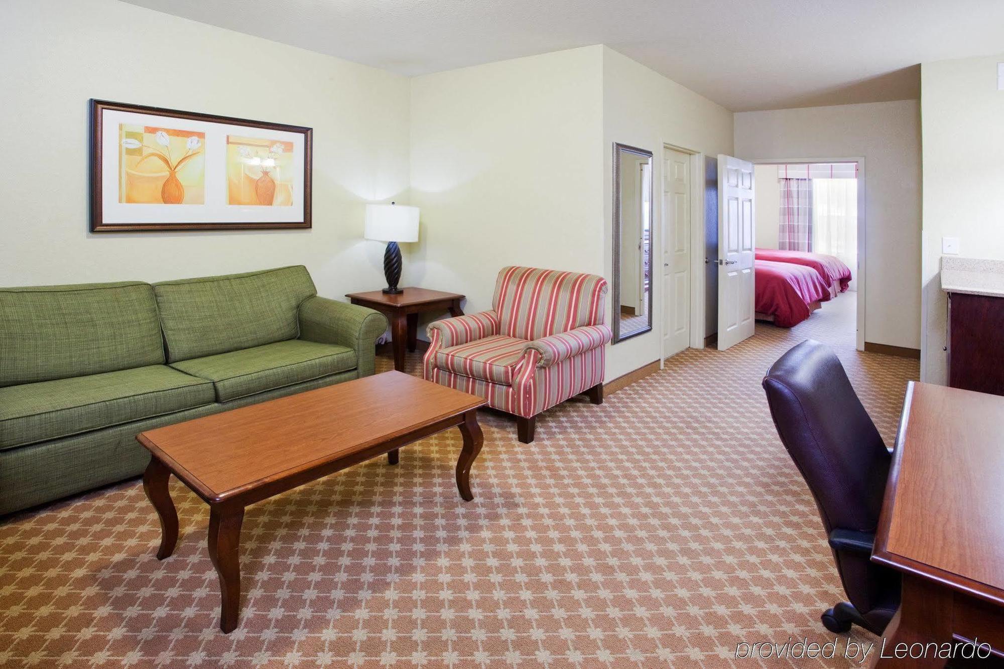 Готель Clarion Pointe Columbus-Bradley Park Екстер'єр фото